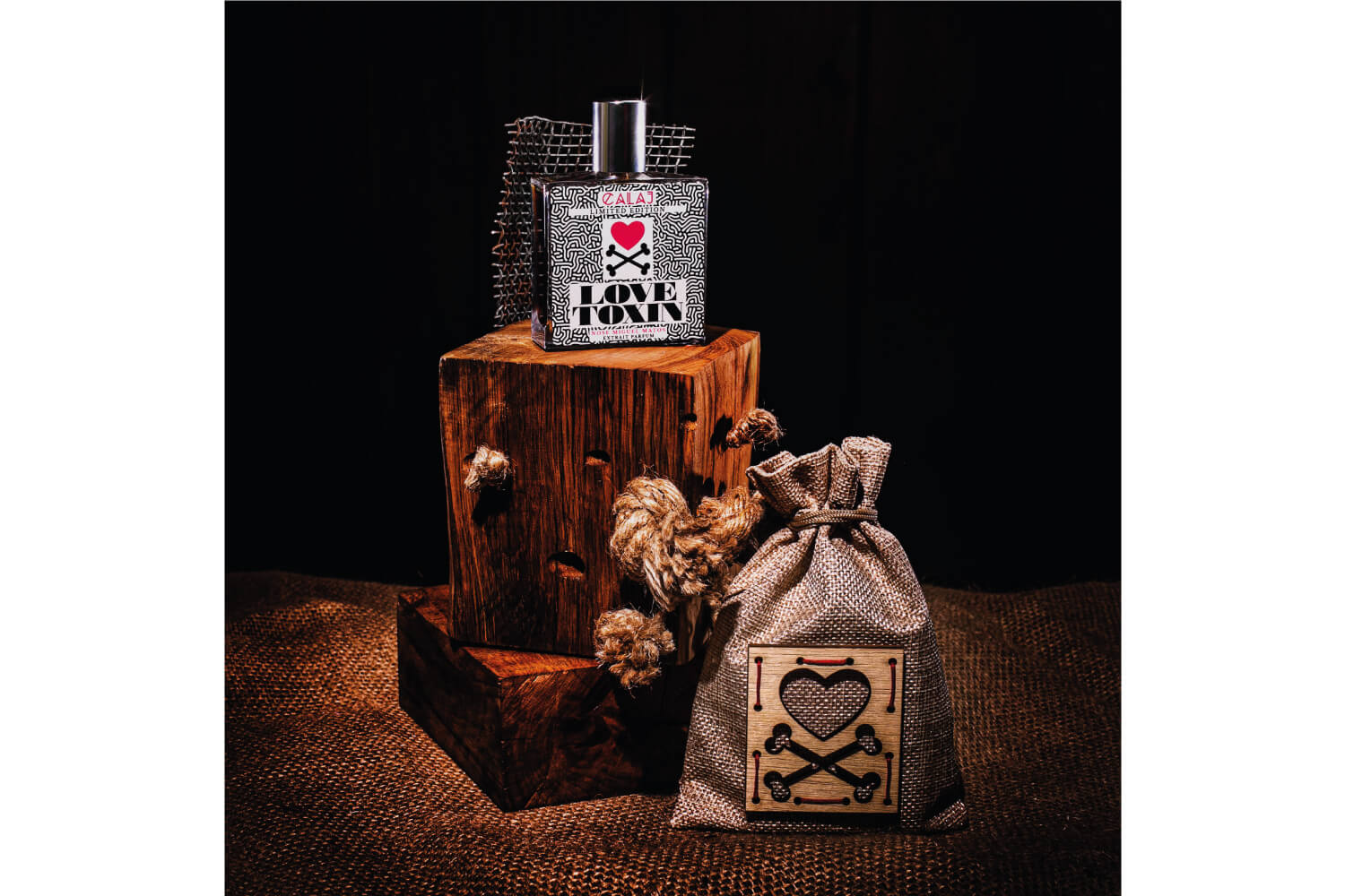 Love Toxin - extrait de parfum al 25% di concentrazione